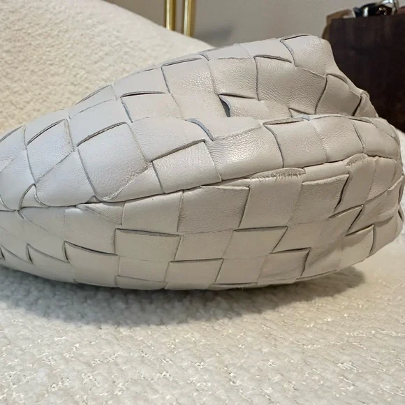 Bottega Veneta Chalk White Woven Bag - Picture 8 of 14